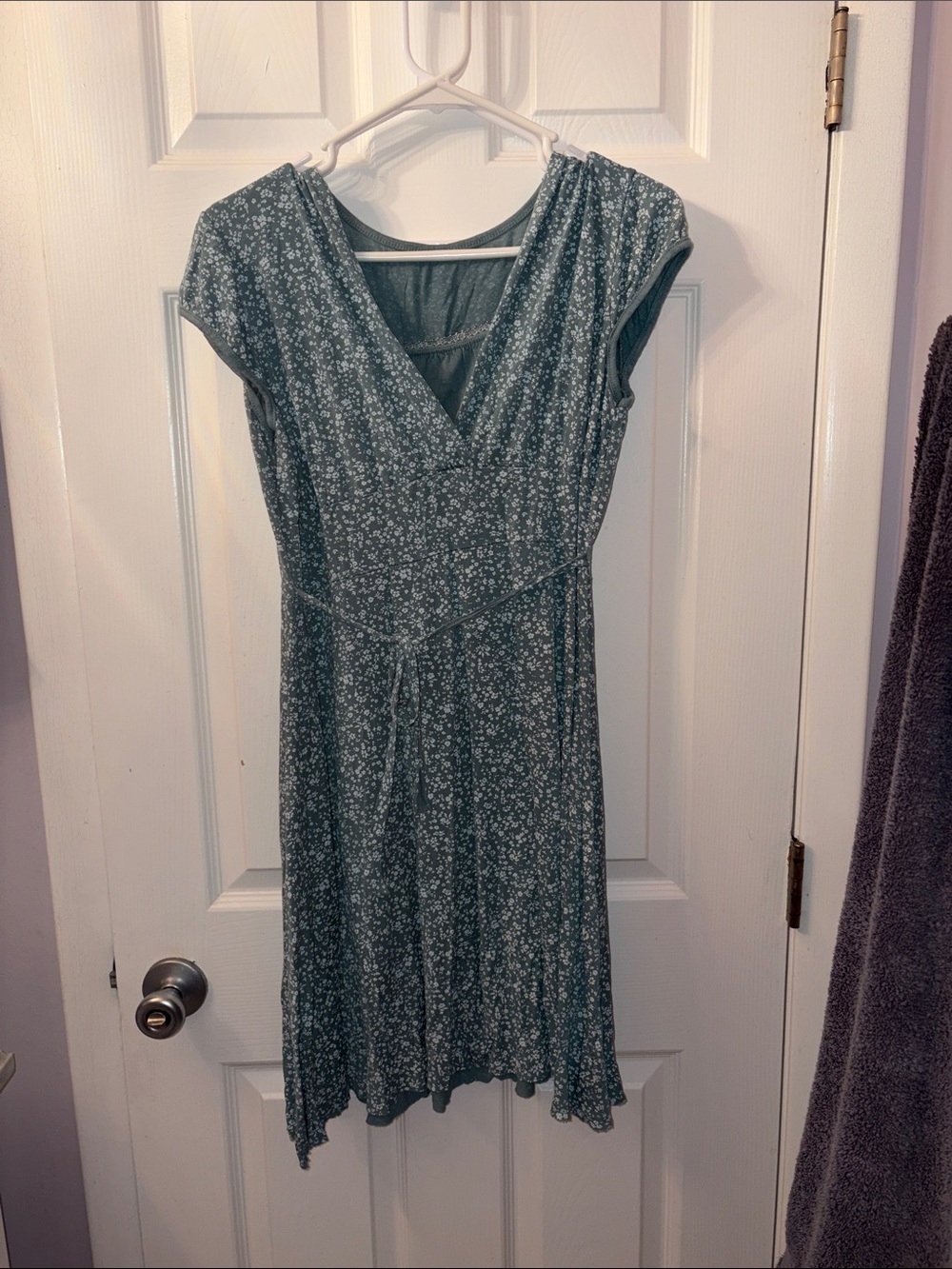 Womenโs Dress
